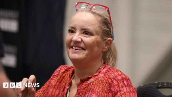 Lucy Davis ‘grateful’ for support over cancer diagnosis
