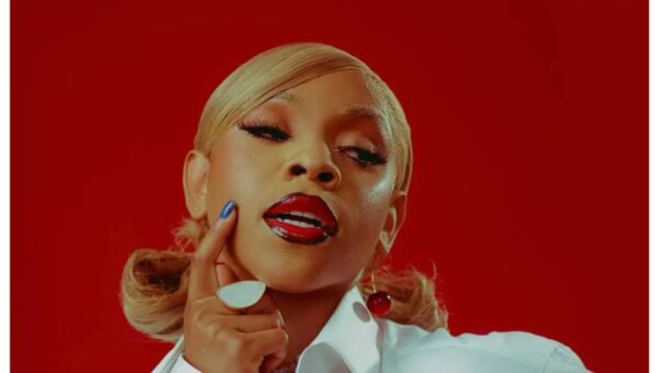 ‘I don’t want to know you’ – Singer Fave fumes over anonymous flowers