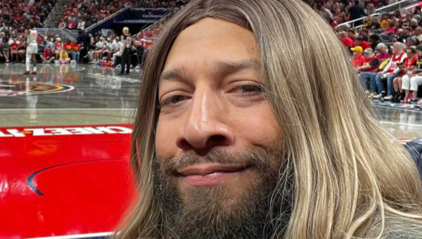Royce White Wears Blonde Wig While Sitting Courtside at Fever-Sun Game After Declaring for 2027 WNBA Draft