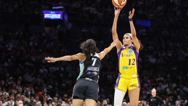 Rae Burrell scores career-high for Los Angeles at New York
