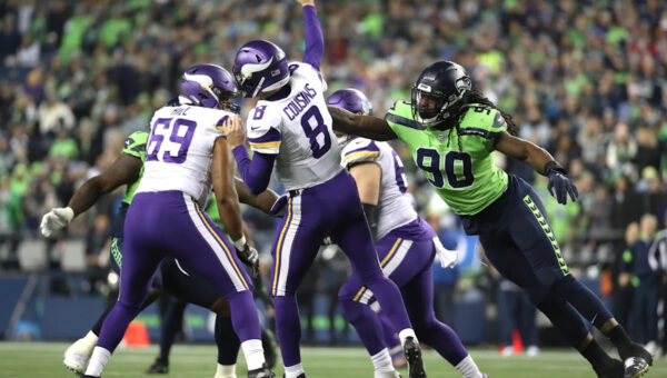 Jadeveon Clowney won’t be reuniting with the Seahawks
