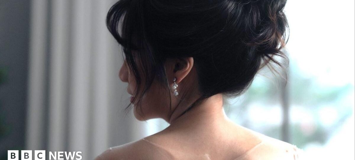 The lonely Chinese men being conned by fake brides