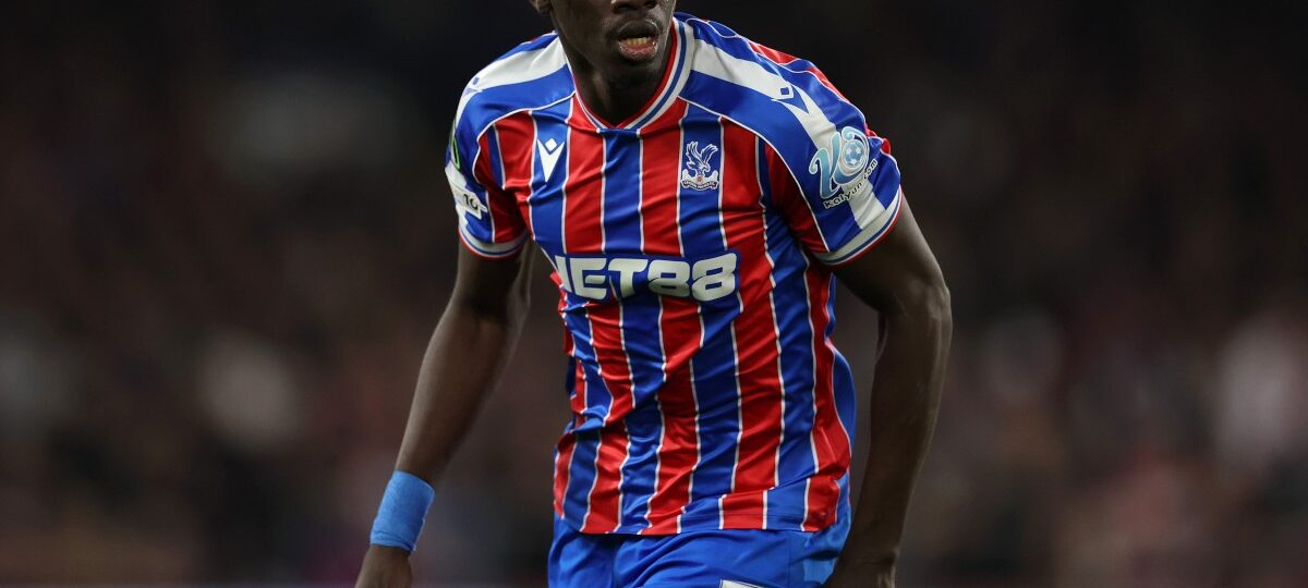 Liverpool locked in £75m deadline day battle over Premier League winger who is already on strike