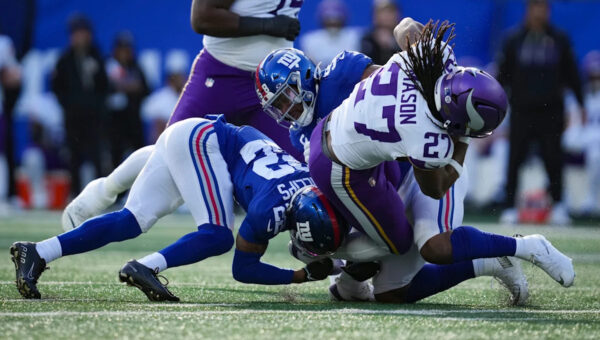Former New York Giants LB Bobby Okereke signing with Carolina Panthers