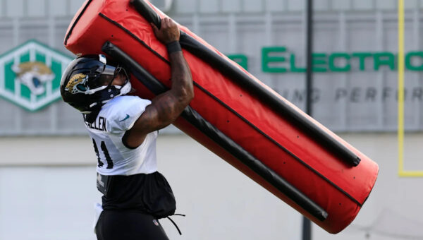 Jaguars defender puts together disruptive performance in joint practice