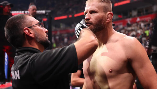 Midnight Mania! Not-Retired Blachowicz Calls Out Whittaker