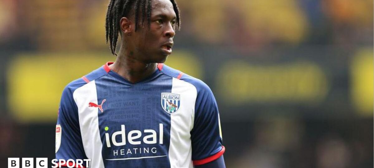 Ex-West Brom midfielder Castro, 25, dies during friendly