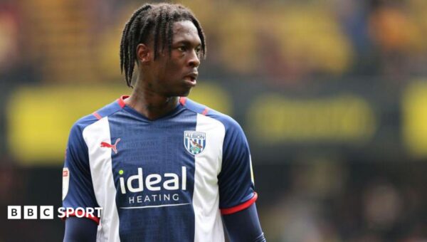 Ex-West Brom midfielder Castro, 25, dies during friendly