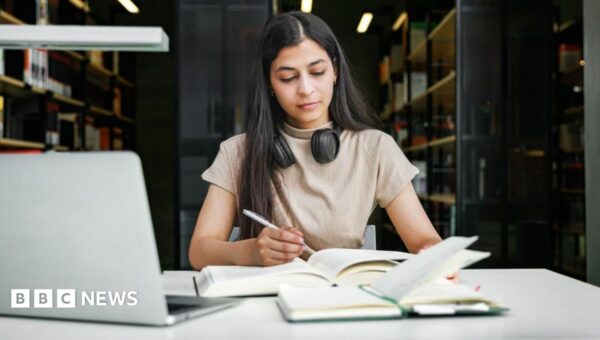 From making friends to managing money: Students’ advice for this year’s freshers