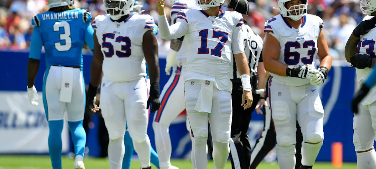 Josh Allen gets comfortable in Bills' new stadium with TD pass in 29-14 preseason win over Panthers