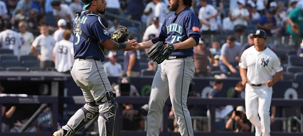 Get Ready With Me: Mariners Win 1-0 in the Background