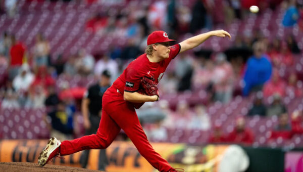 Reds drop game marred by weather to Pirates