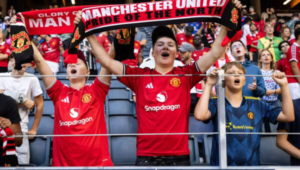 Man United announce record-breaking sponsorship deal with betting firm