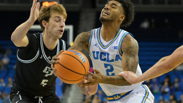Donovan Dent enters transfer portal with a ‘Do Not Contact’ tag