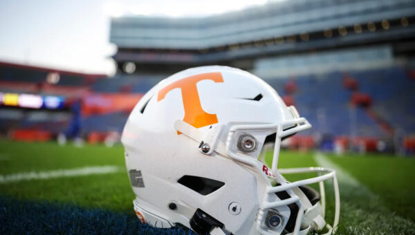 Tennessee tabs true freshman Faizon Brandon starting QB, among several college football teams making decision for Week 1