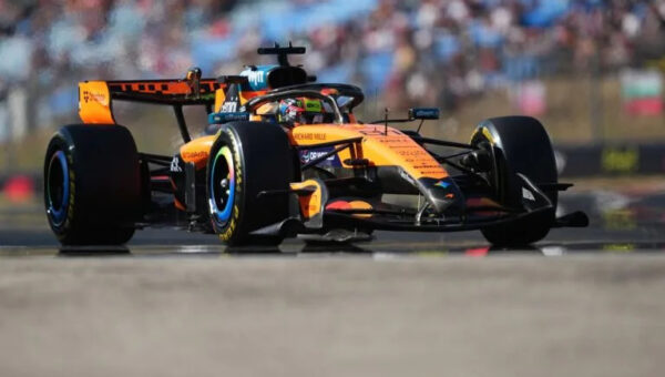 Piastri and Sainz Shared a ‘Couple of Messages’ After Heated Hungarian Grand Prix Clash