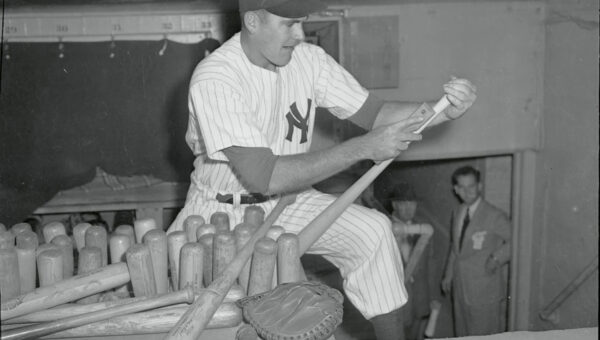 Yankees Birthday of the Day: Johnny Lindell