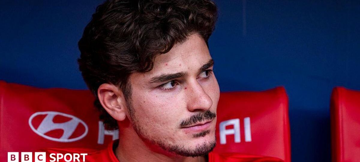 Alvarez's Arsenal dilemma amid summer's most bitter transfer tussle