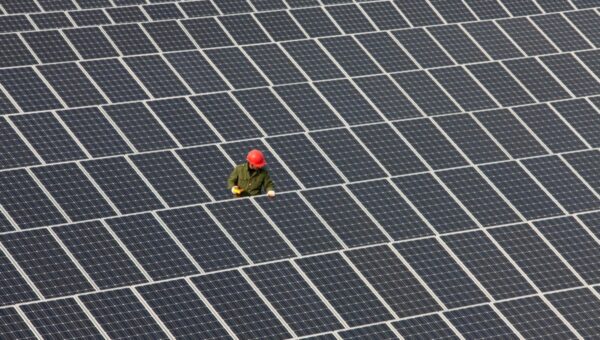 Tesla wants to build a $10B solar factory in Texas