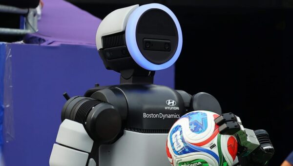 Hyundai CEO says your local car dealership could sell you a humanoid robot