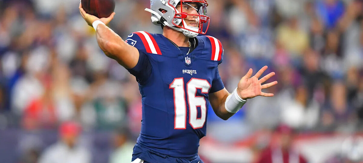 Tommy DeVito throws TD pass, Ja’Quinden Jackson taken off in ambulance as Patriots beat Eagles 24-21
