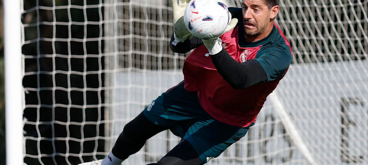 Courtois: “Mourinho is a great coach and I’m happy to be under his guidance again”