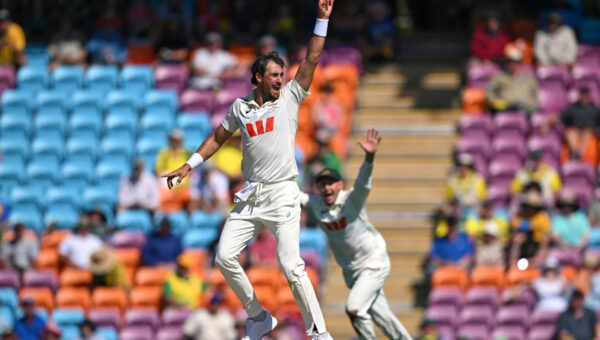 Starc's double-strike helps Australia tighten grip in 2nd test against Bangladesh