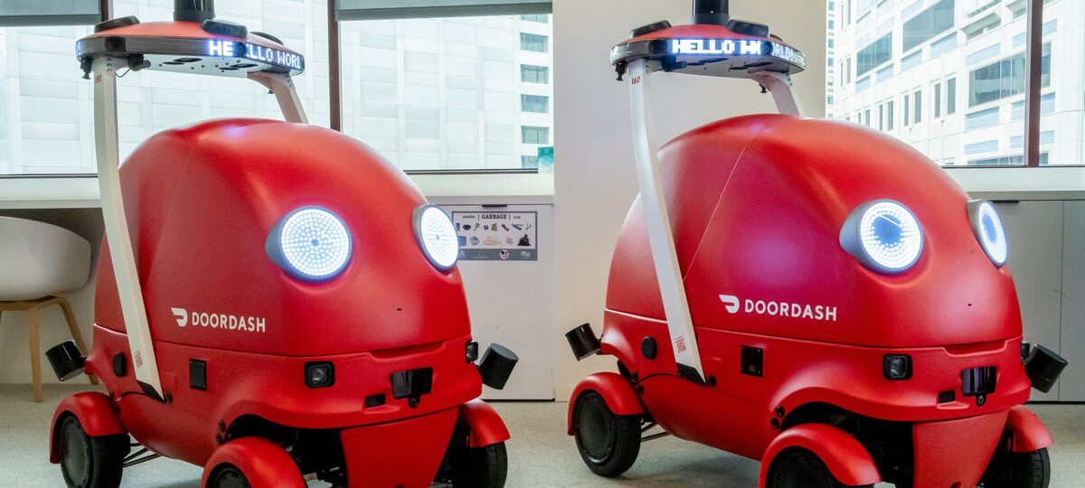 DoorDash is still ironing out Dot delivery robot kinks, from charging to pickups