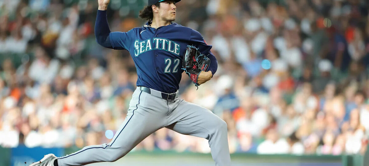 Mariners drive away the night with a series win in Houston against division leading Astros