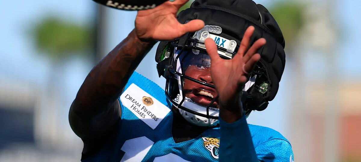 Recapping Travis Hunter's day, snap counts in joint practice v. Panthers