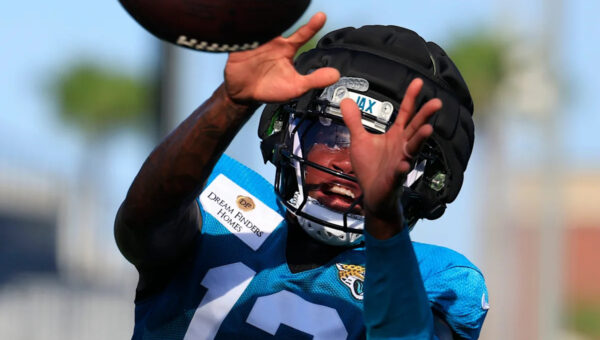Recapping Travis Hunter’s day, snap counts in joint practice v. Panthers
