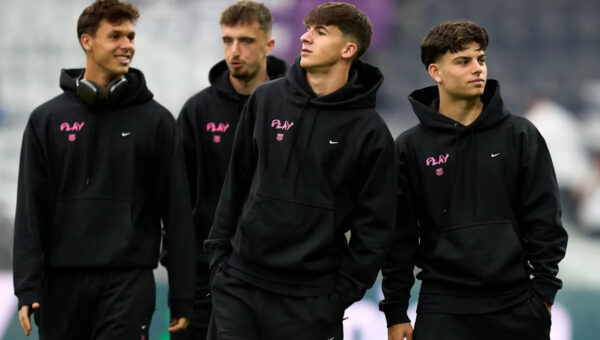 Barcelona set to confirm La Masia defender’s Ajax move in the next few hours