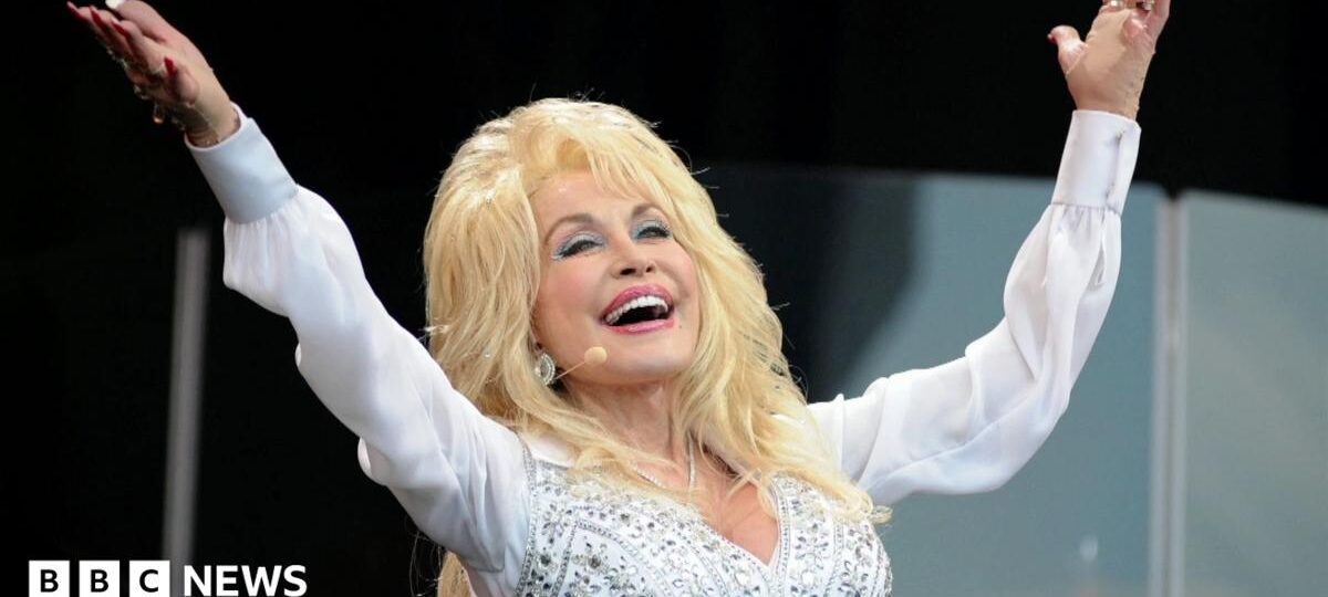 Dolly Parton: The life of an iconic country singer