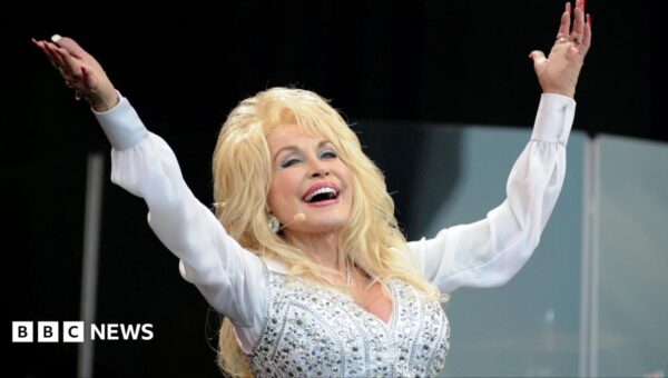 Dolly Parton: The life of an iconic country singer