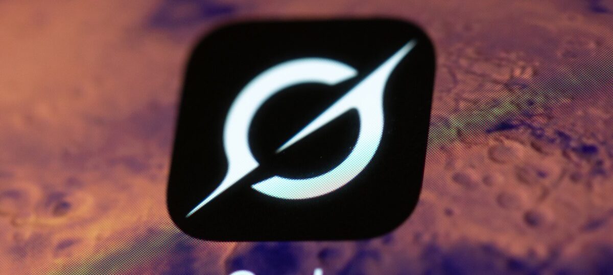 Grok keeps sending gibberish responses to users