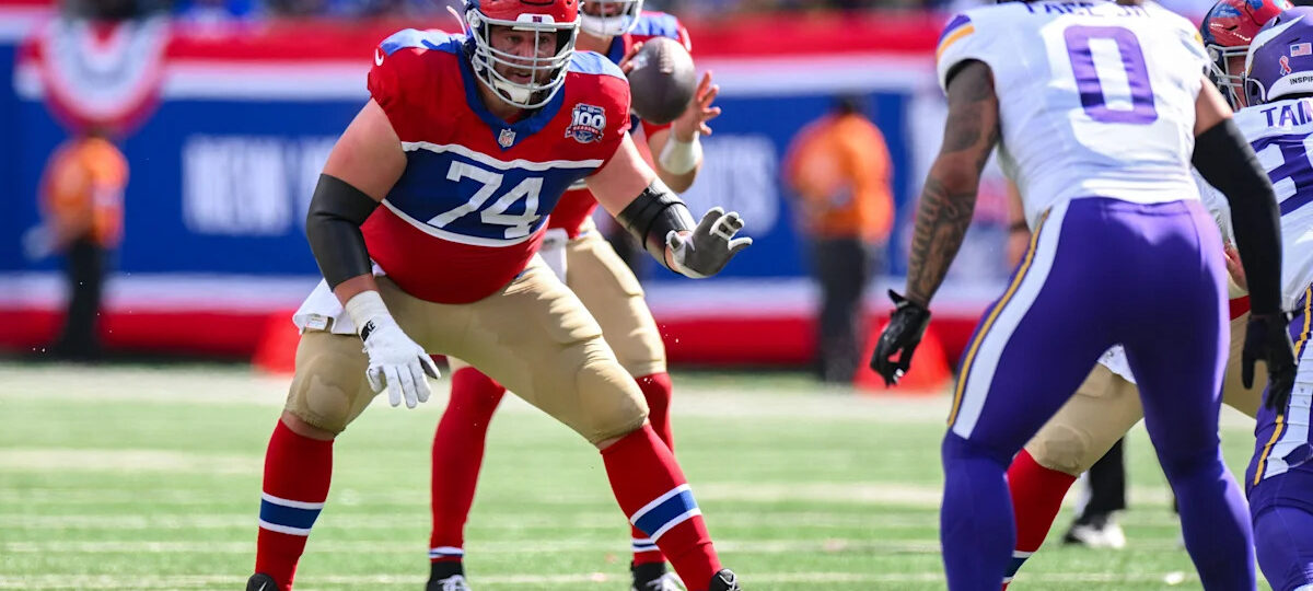 Ex-New York Giants OL Greg Van Roten visiting New England Patriots