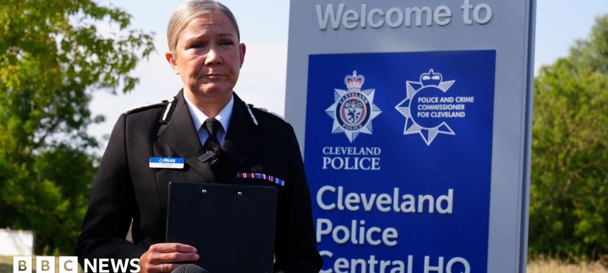 Police officers killed in wrong-way crash mourned in 'unimaginable loss'