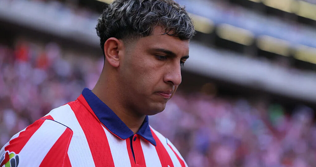 Another injury blow for Chivas, now they lose Bryan González