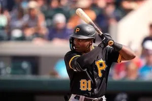 Pirates prospect Termarr Johnson suffers torn ACL, LCL