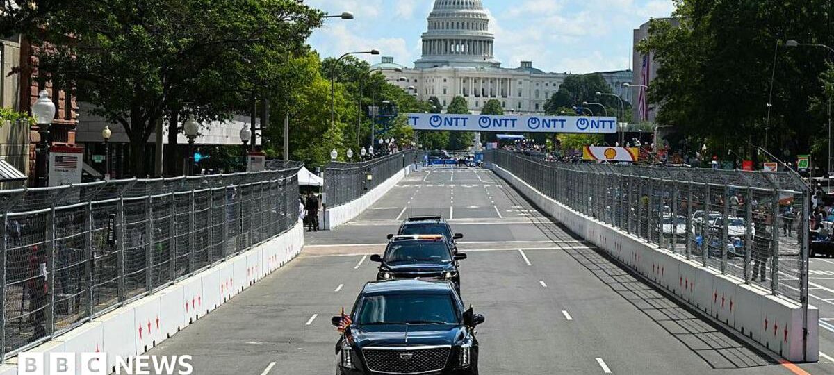 Trump arrives at high-speed IndyCar race through Washington's streets
