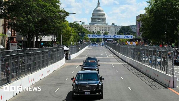 Trump arrives at high-speed IndyCar race through Washington’s streets