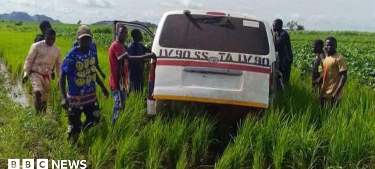 Nigerian army says it safely rescued 33 people kidnapped by gunmen