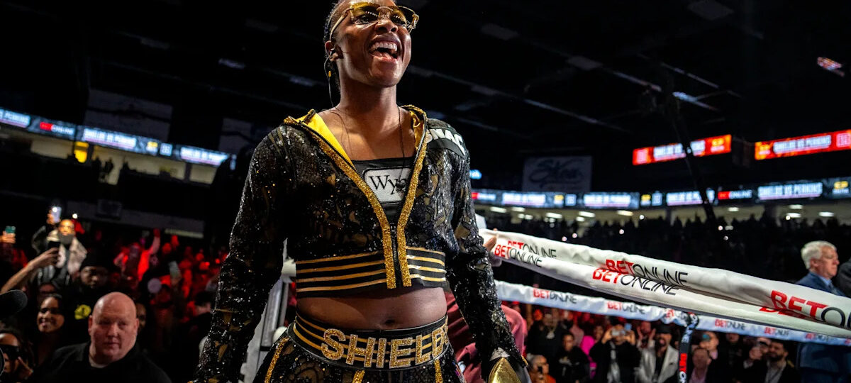 Claressa Shields vs. Kaye Scott live results, round-by-round updates, ring walks, start time for tonight's fight