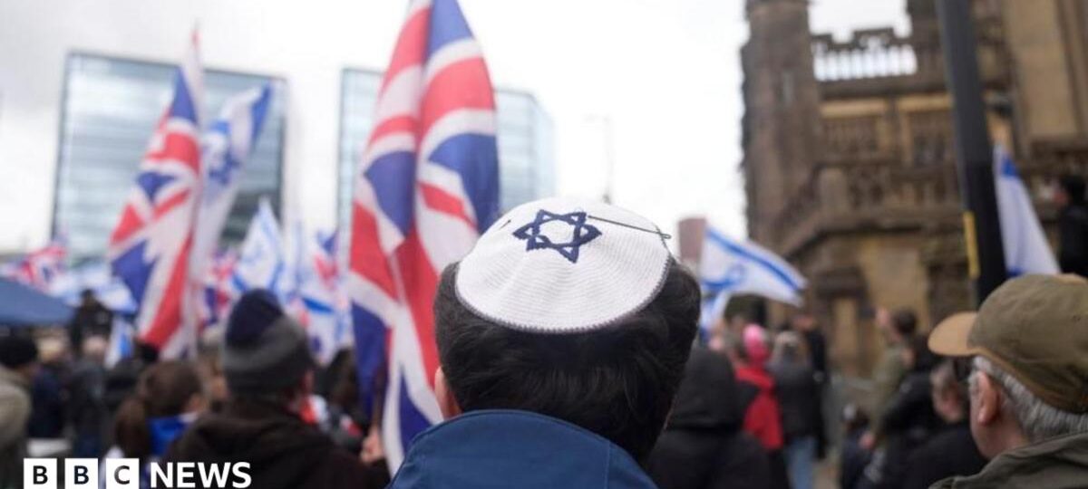 Antisemitic incident reports rise by a fifth in first half of 2026