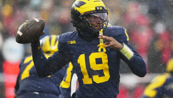 10 college football teams poised to disappoint this season