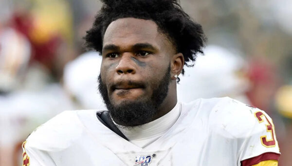 Imprisoned NFL Running Back Gets Early Release to Be by 8-Year-Old Daughter’s Side as She Dies
