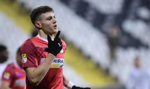 Strasbourg loan out Serbian forward Miloš Luković