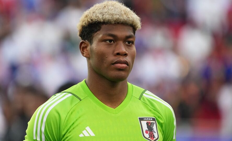 Aston Villa move for Zion Suzuki amid Martinez uncertainty