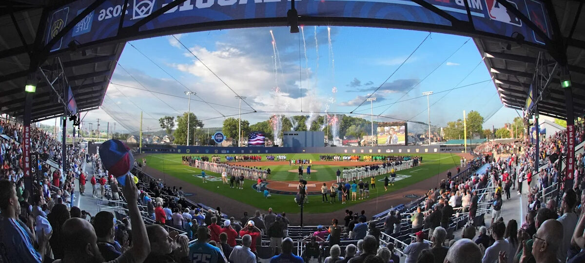 Kinley Rasmus breaks the record for hits by a girl at the Little League World Series