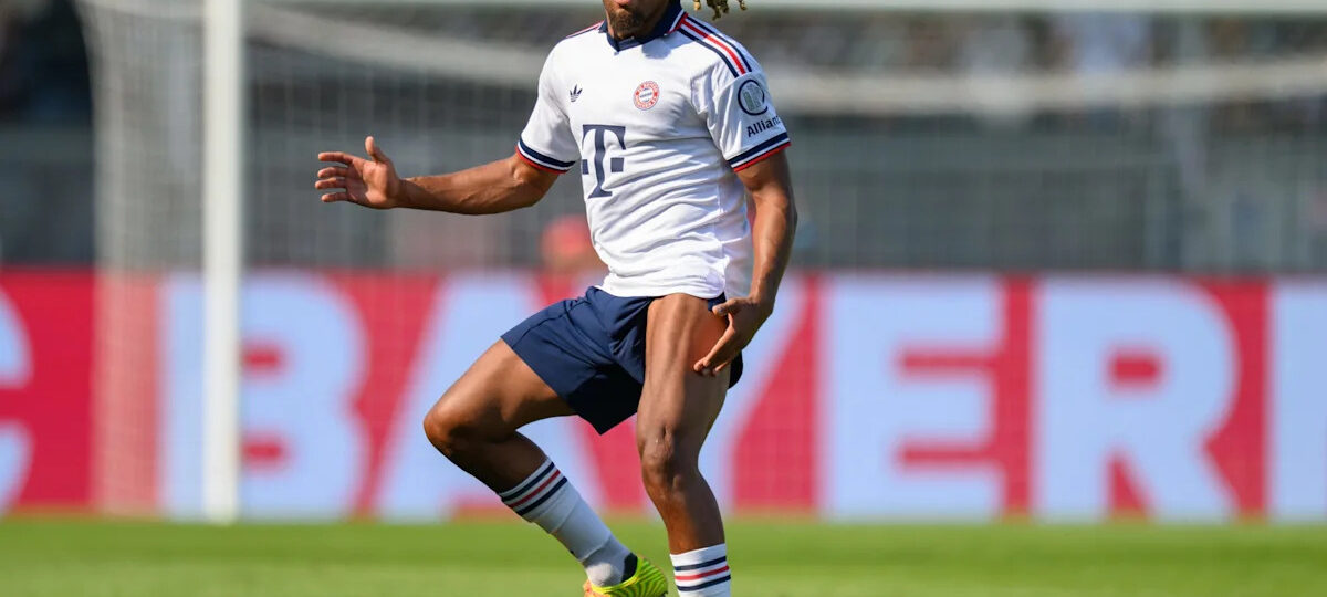 Vincent Kompany praises Bayern Munich departure candidate Sacha Boey after Villa performance